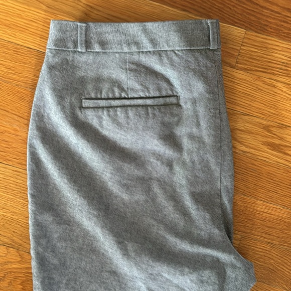 Banana Republic Cropped Business Casual Pants - Picture 6 of 6